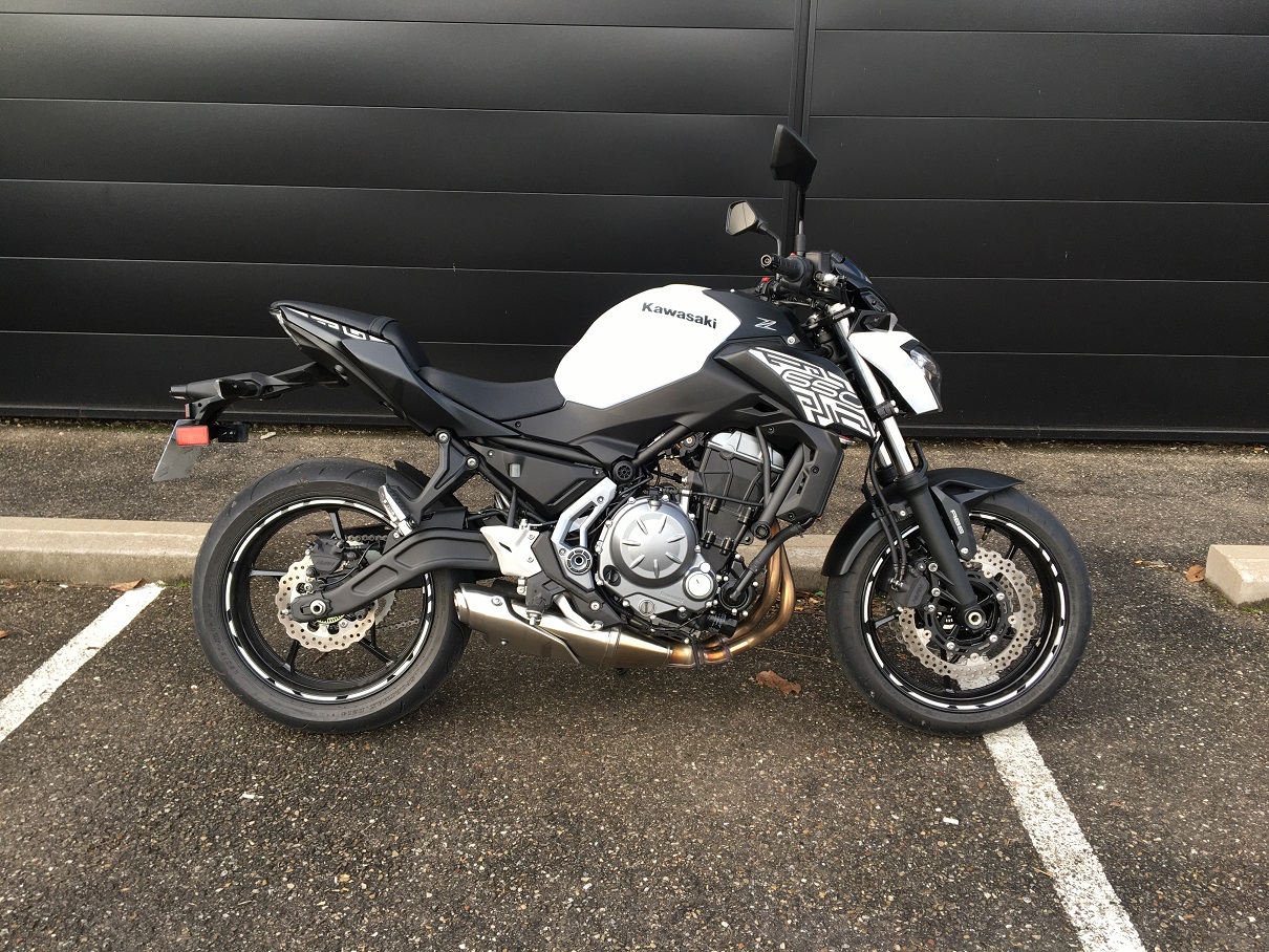 Kawasaki Z650 35KW A2 Roadster occasion Moto Pulsion concessionnaire moto exclusif