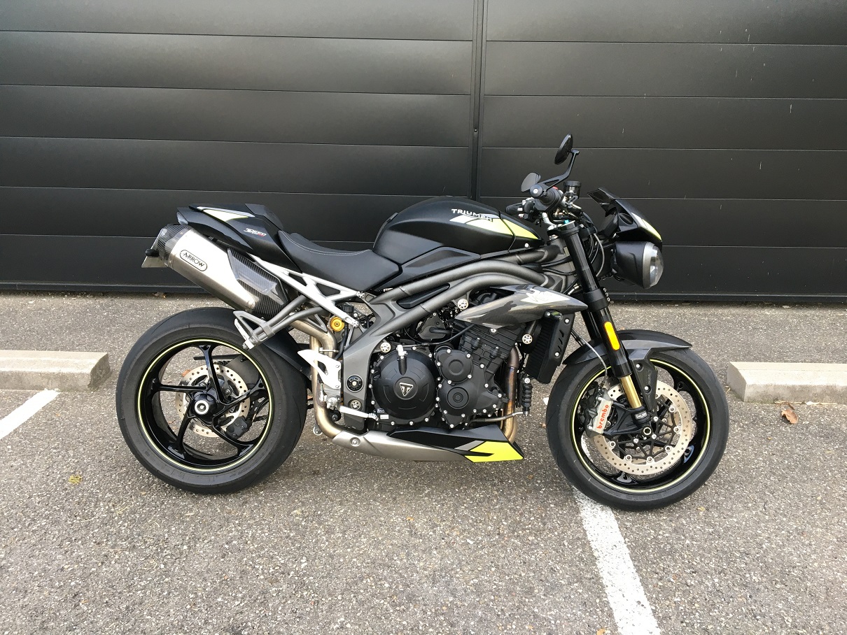 Triumph SPEED TRIPLE 1050 RS Roadster occasion Moto Pulsion concessionnaire moto exclusif Triumph SPEED TRIPLE 1050 RS Roadster occasion Moto Pulsion concessionnaire moto exclusif