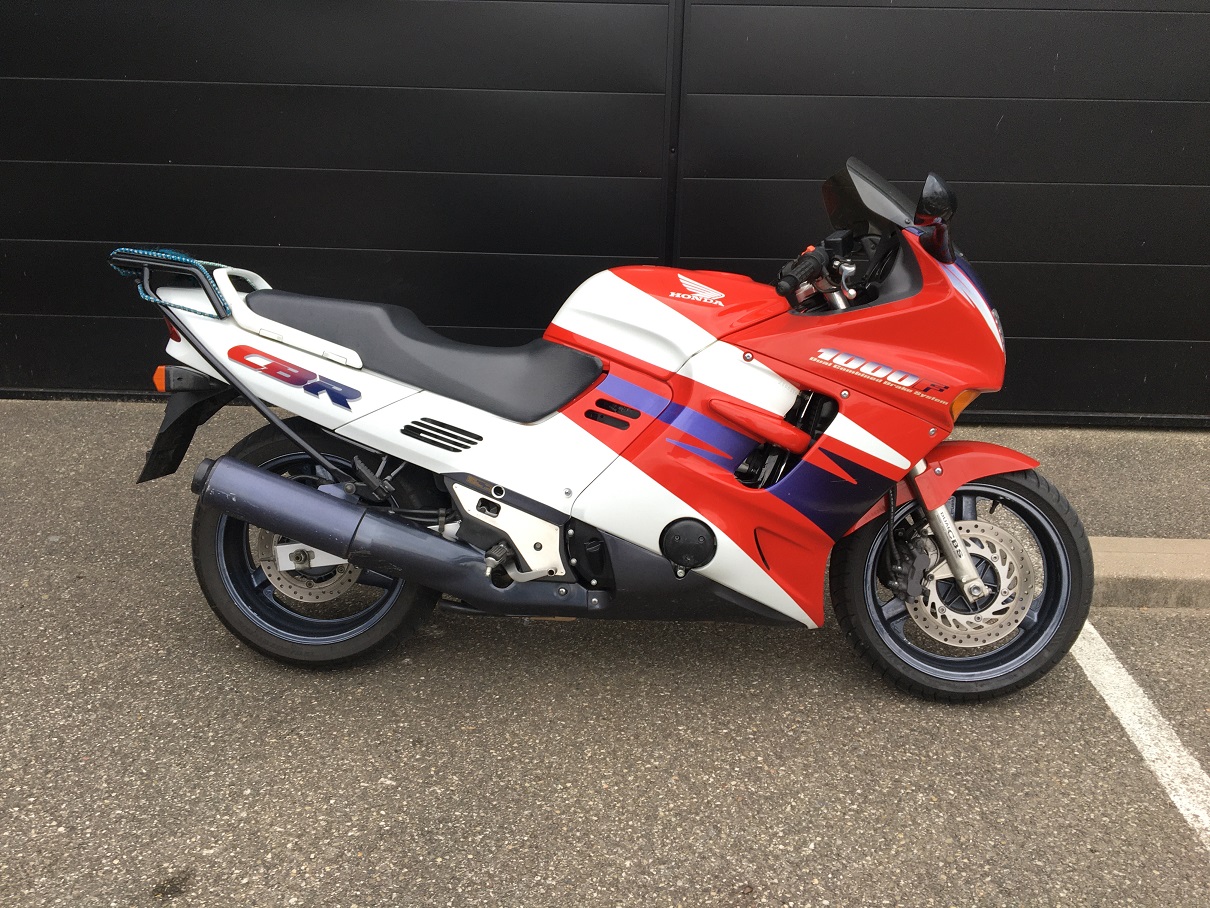 Honda CBR 1000 F CBS Routière occasion Moto Pulsion concessionnaire moto exclusif Kawasaki